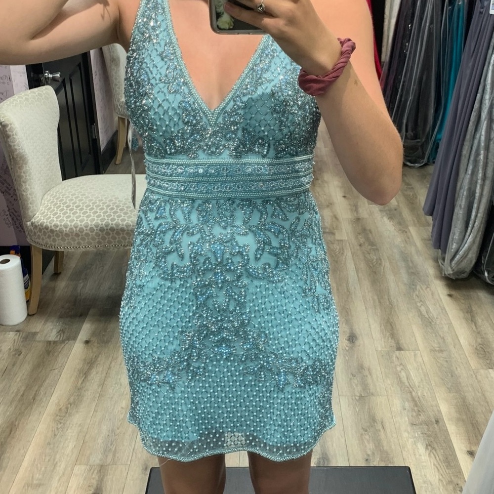 Blue Sherri hill homecoming dress